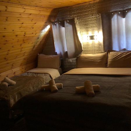 Bujtina Pllumi Theth Bed & Breakfast Eksteriør bilde