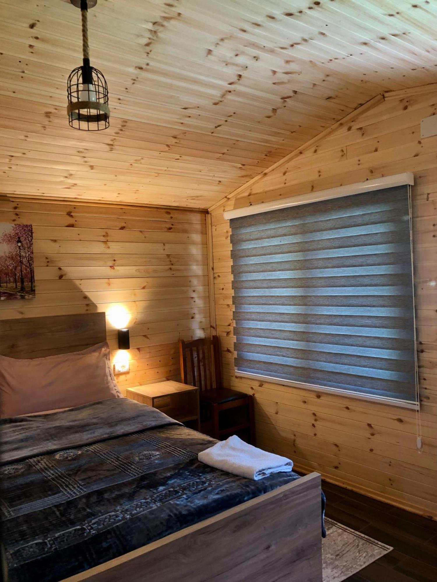 Bujtina Pllumi Theth Bed & Breakfast Eksteriør bilde